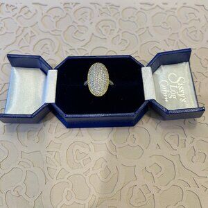 18kt White & Yellow Gold Ring with White & Canary Yellow Diamonds